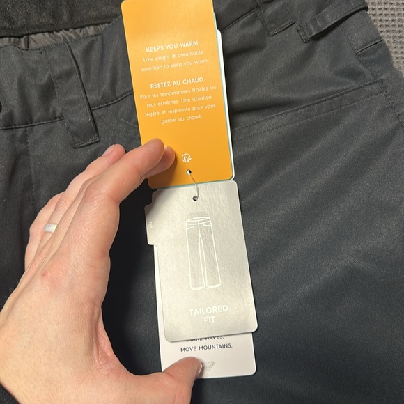 Roxy Women's Backyard Ski Pants - Picture 8 of 10